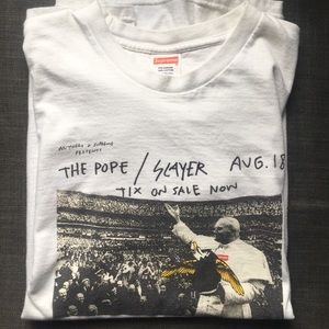 Supreme pope tee